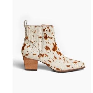 Able Eliza Boot 
Pony Haircalf Premium full-grain leather foot and upper.